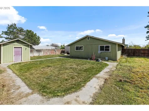 1070 SW 10th Place Hermiston OR 97838