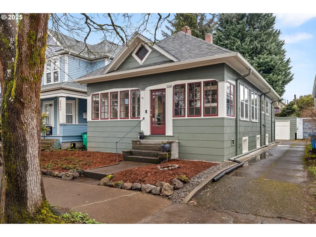 3546 SE Morrison Street Portland OR 97214