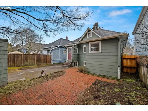 3546 SE Morrison Street Portland OR 97214