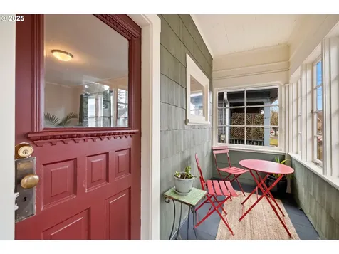 3546 SE Morrison Street Portland OR 97214