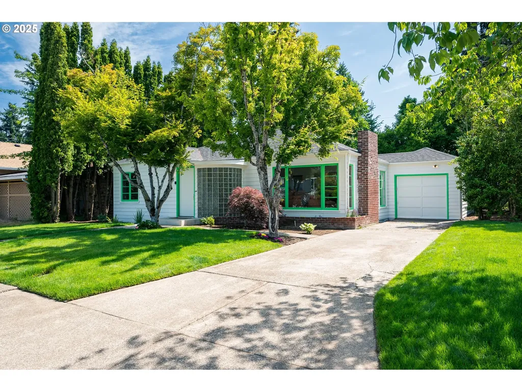 264 NW Ebberts Avenue Hillsboro OR 97124