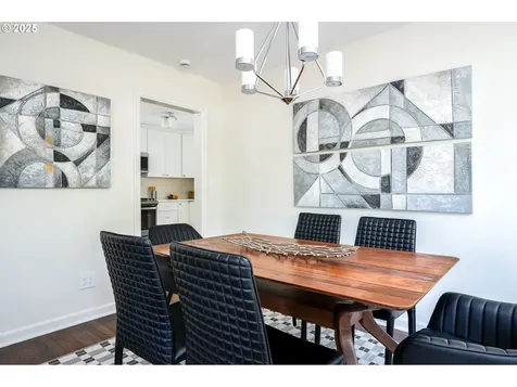 264 NW Ebberts Avenue Hillsboro OR 97124