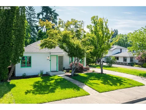 264 NW Ebberts Avenue Hillsboro OR 97124