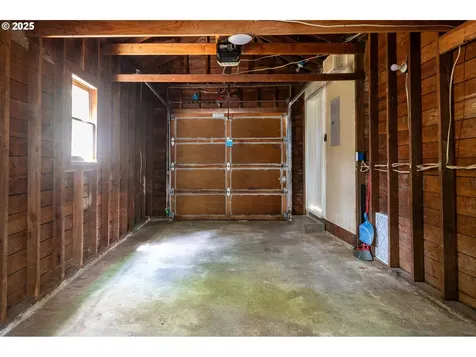 264 NW Ebberts Avenue Hillsboro OR 97124