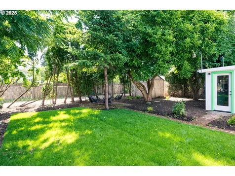 264 NW Ebberts Avenue Hillsboro OR 97124