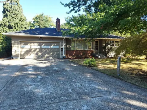 10329 NE Brazee Street Portland OR 97220