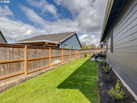 2893 4th Street Hubbard OR 97032