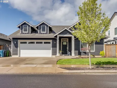 2893 4th Street Hubbard OR 97032