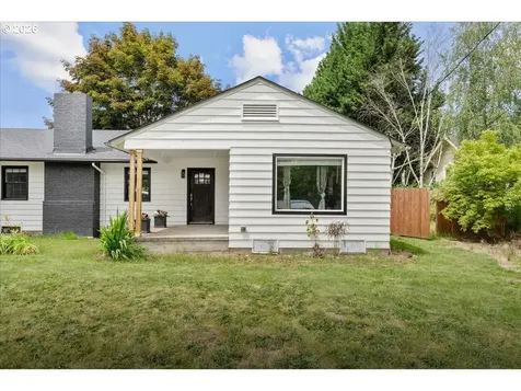 590 N Pershing Street Mt. Angel OR 97362