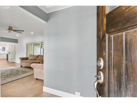 590 N Pershing Street Mt. Angel OR 97362