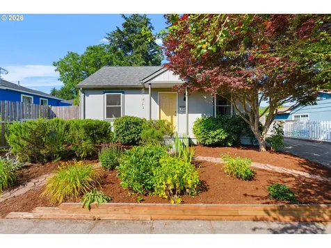 9568 N Ivanhoe Street Portland OR 97203
