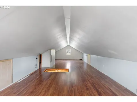 9568 N Ivanhoe Street Portland OR 97203