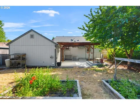 9568 N Ivanhoe Street Portland OR 97203