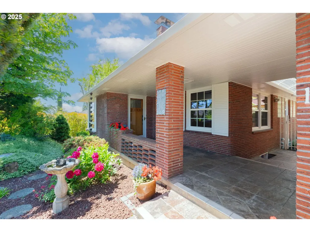 1418 Grand Place Vancouver WA 98661