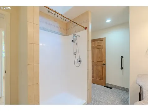 1418 Grand Place Vancouver WA 98661