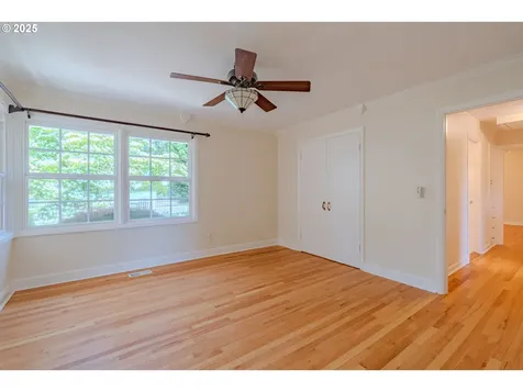 1418 Grand Place Vancouver WA 98661