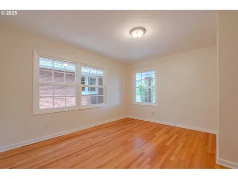 1418 Grand Place Vancouver WA 98661