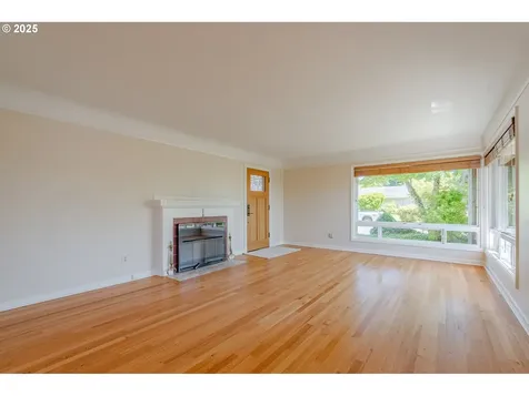 1418 Grand Place Vancouver WA 98661