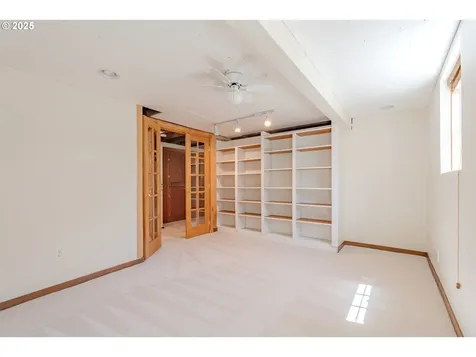 1418 Grand Place Vancouver WA 98661