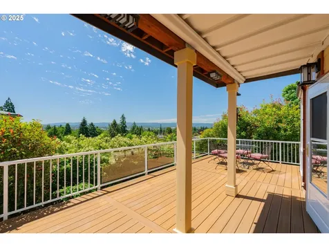 1418 Grand Place Vancouver WA 98661