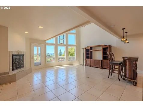 1418 Grand Place Vancouver WA 98661
