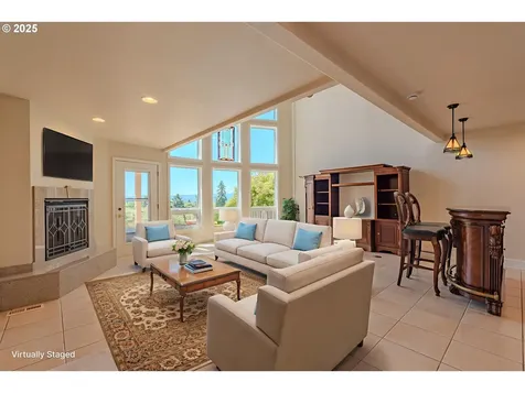 1418 Grand Place Vancouver WA 98661