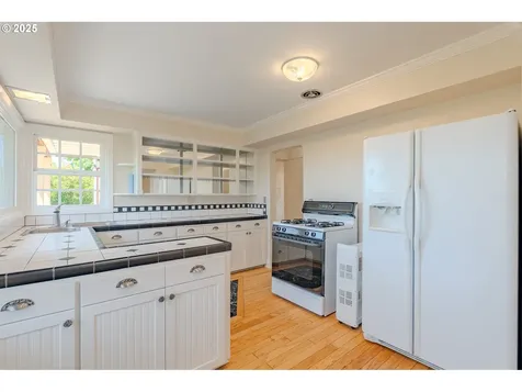 1418 Grand Place Vancouver WA 98661