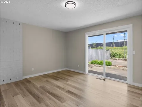 24033 SE Oak Street Gresham OR 97030