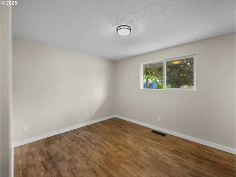 24033 SE Oak Street Gresham OR 97030