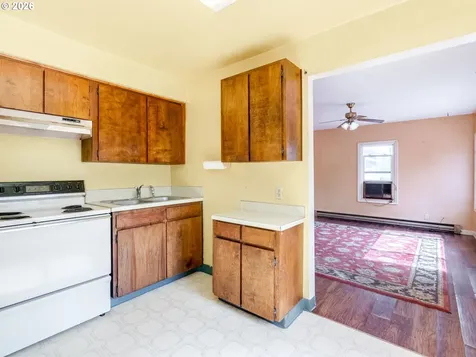 1820 E 33rd Street Vancouver WA 98663