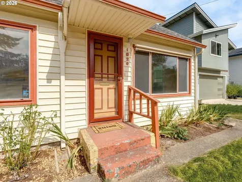 1820 E 33rd Street Vancouver WA 98663