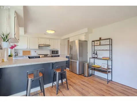 1009 SE Olympia Drive Vancouver WA 98683