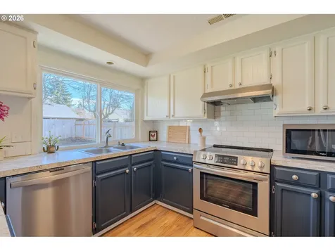 1009 SE Olympia Drive Vancouver WA 98683
