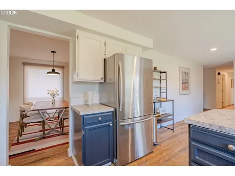 1009 SE Olympia Drive Vancouver WA 98683
