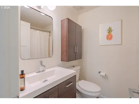 1009 SE Olympia Drive Vancouver WA 98683