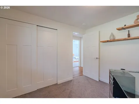 1009 SE Olympia Drive Vancouver WA 98683