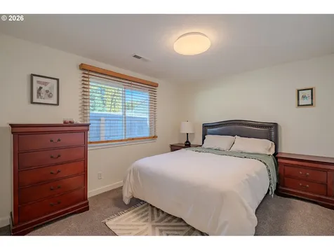 1009 SE Olympia Drive Vancouver WA 98683