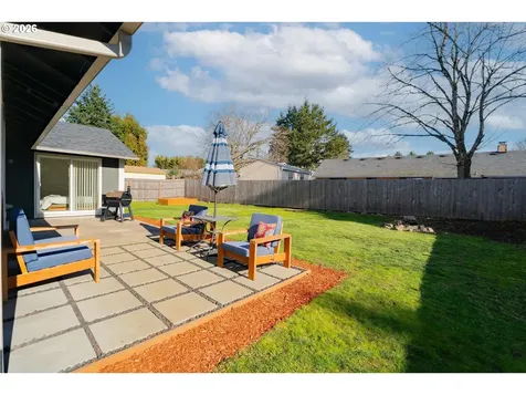 1009 SE Olympia Drive Vancouver WA 98683