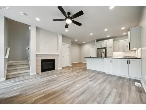 8157 SE Vermont Street Hillsboro OR 97123