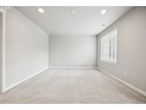 8157 SE Vermont Street Hillsboro OR 97123