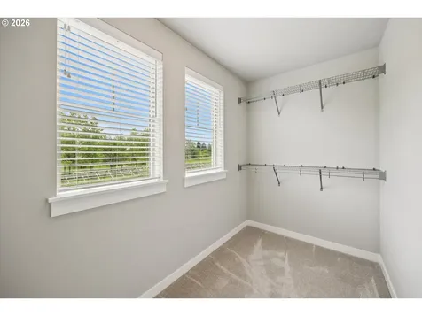 8157 SE Vermont Street Hillsboro OR 97123