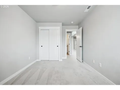 8157 SE Vermont Street Hillsboro OR 97123