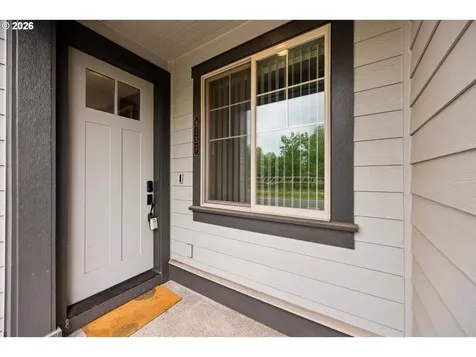 8157 SE Vermont Street Hillsboro OR 97123