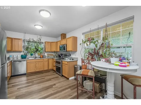 59 Lund Drive Eugene OR 97404