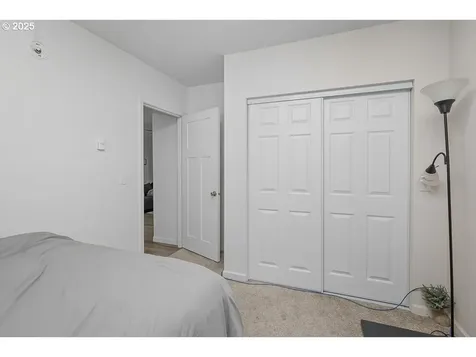59 Lund Drive Eugene OR 97404