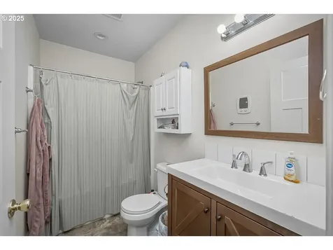 59 Lund Drive Eugene OR 97404