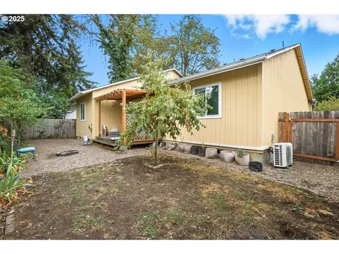 59 Lund Drive Eugene OR 97404
