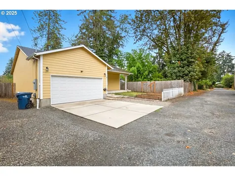 59 Lund Drive Eugene OR 97404