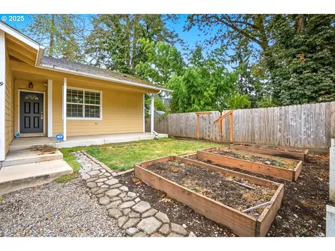 59 Lund Drive Eugene OR 97404