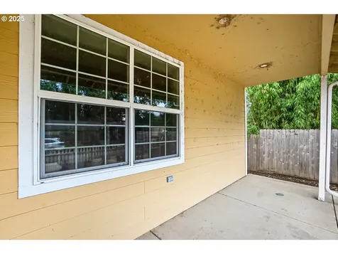 59 Lund Drive Eugene OR 97404